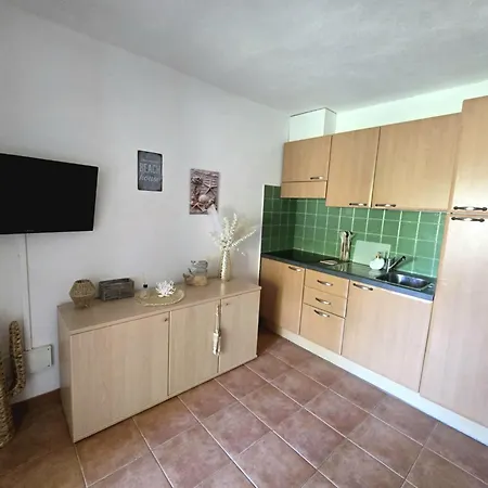 شقة Cozy 2-room Beachfront Sognu Di Mare Casa Serenita Linguizzetta