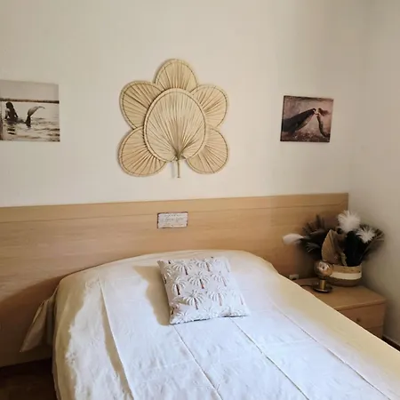 Cozy 2-room Beachfront Sognu Di Mare Casa Serenita Lejlighed